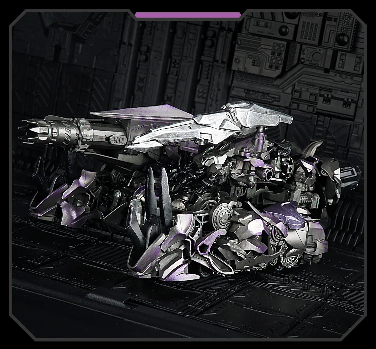 Figura Transformers Shockwave Shockblast — Estilo Robot de Cine Ojo LED Rojo