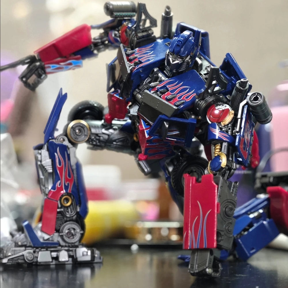 Figura Transformers Optimus Prime XP14 — Comandante Robot Articulado