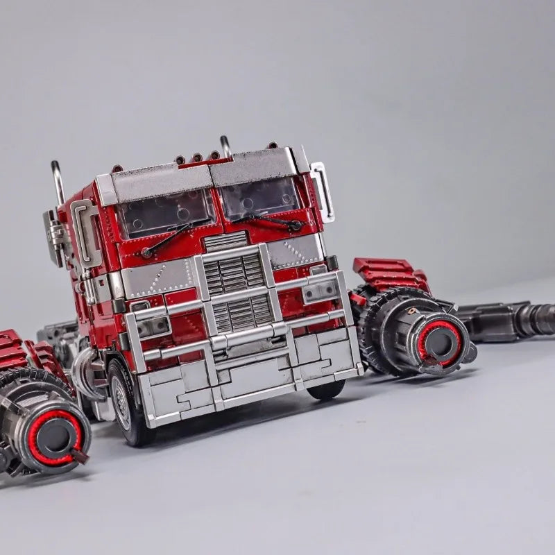Figura Transformers Optimus Prime 24cm — Robot Coleccionable Articulado