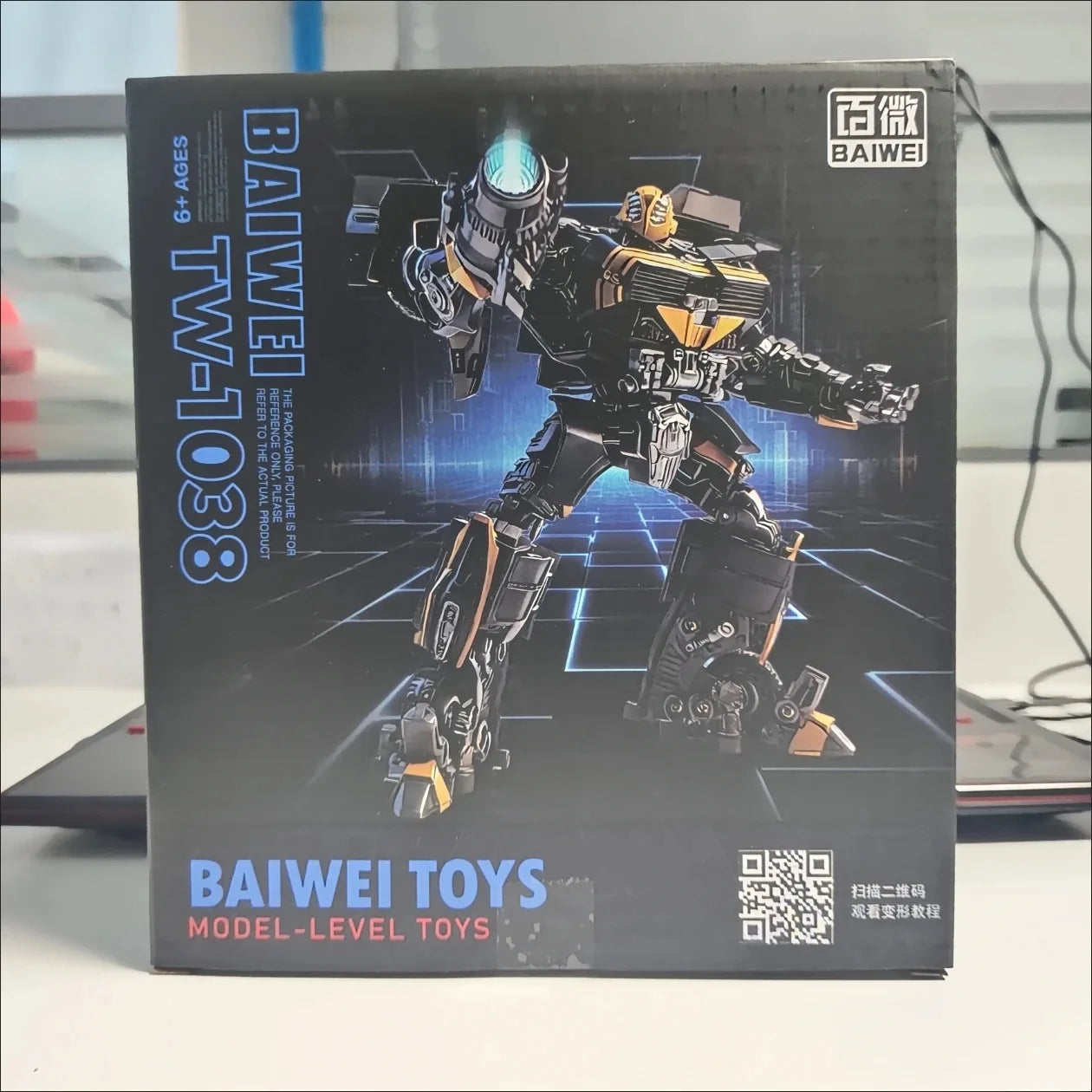 Figura Transformers Bumblebee Black Bee TW1038 — Edición Guerrero Negro y Naranja