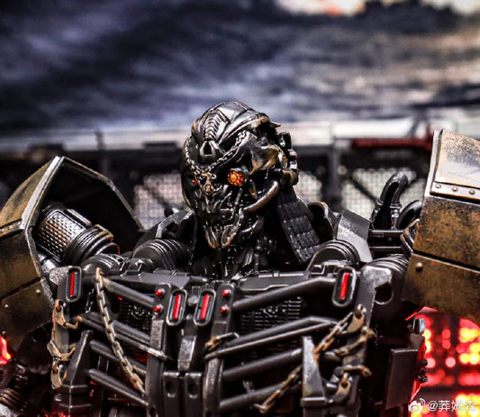 Figura Transformers Scourge Pátina Dorada — Busto Detallado Versión Oxidada