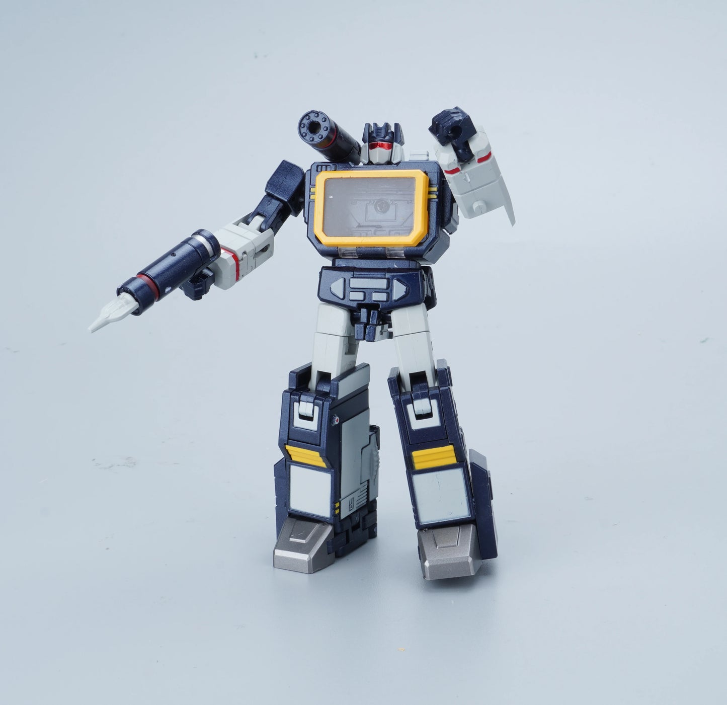 Figura Transformers Soundwave Newage H21 — KO G1 Casete Integrado Tamaño Pequeño