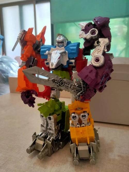 Figura Transformers Dinoking Foto Real — Colores Rojo y Morado Sin Caja