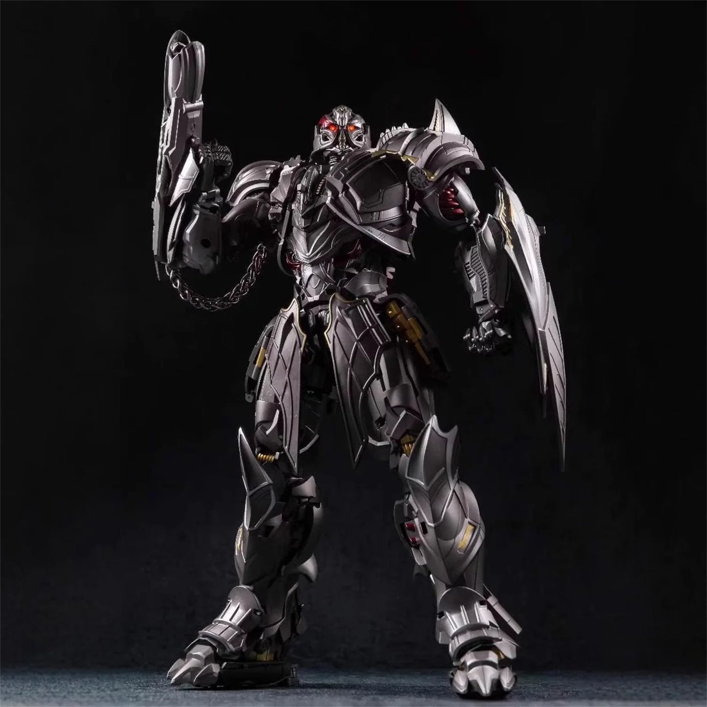 Figura Transformers Galvatron BS02 — Versión Dragón Alado Cromado Bestia