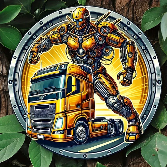 Robot jaune style Transformers debout derrière un camion jaune, décor métallique et fond feuillage – Transformers.